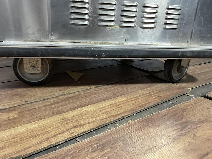 Used FWE UNDERCOUNTER INSULATED HEATED CABINET-UHS-4 !