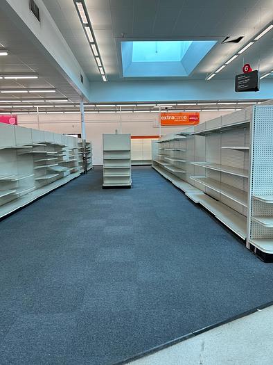 Used MADIX GOLDOLA SHELVING FOR $35.00 PER FEET !