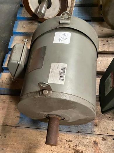 Used STERLING ELECTRICS 7.5 HP 3 PH  MOTOR DHY754FFA !