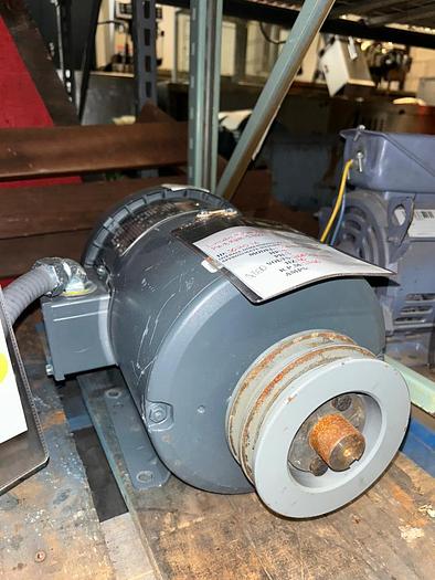 Used LINCOLN MOTOR, SSF4B5T61, HP: 5, PH: 3, RPM: 1760 !