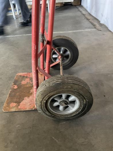 Used MILWAUKEE HAND TRUCK DOLLY !