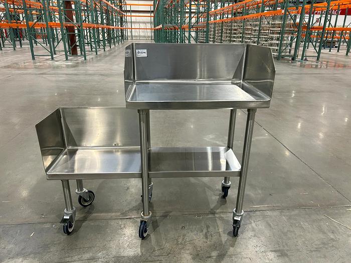 Used STANLESS STEEL EQUIPMENT STAND !