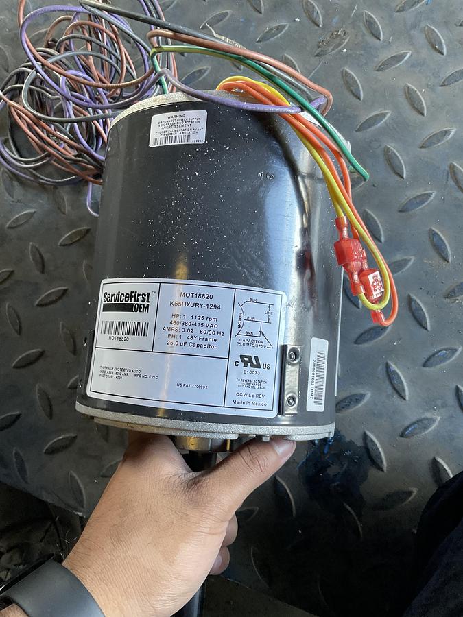 Used SERVICEFIRST OEM COMMERCIAL ELECTRIC MOTOR – 1 HP – 460/380-415 VAC – 1125 RPM – 48Y FRAME