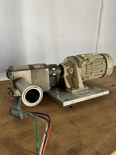 Used PUMP WITH INDUCTION MOTOR  SUMITOMO 1/2 HP, P 4, 230-460 V, 1750 RPM, TC-FX