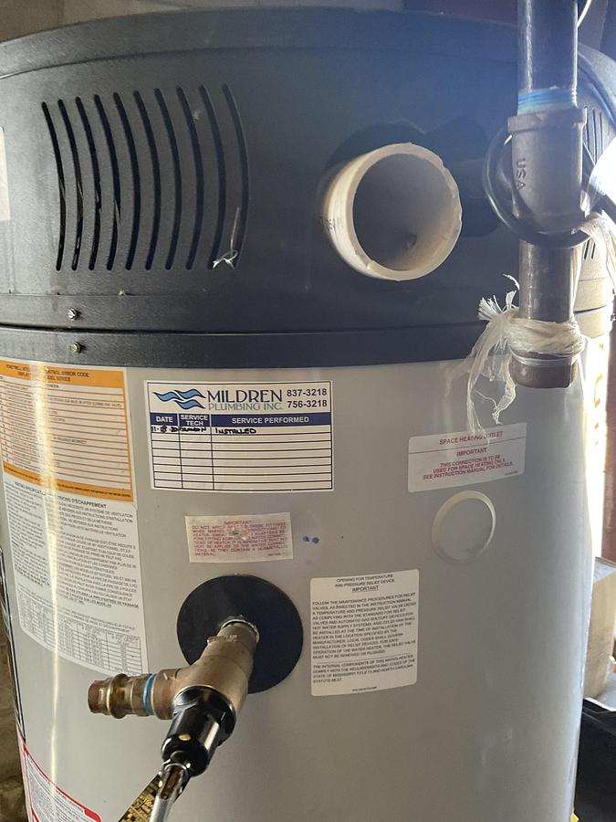 Used BRADFORD WHITE ECO MAGNUM EF SERIES 60 GALLON NATURAL GAS WATER HEATER – 125,000 BTU/HR, ULTRA HIGH EFFICIENCY