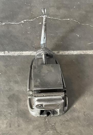 Used BRIDGEPORT 6" MILLING MACHINE VISE WITH HANDLE, 6-14