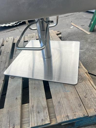 Used HYDRAULIC BARBER SHOP CHAIR !