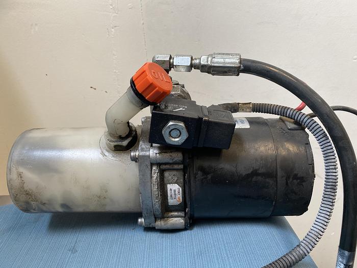 Used HYDRAULIC PUMP  HPI  8805772./