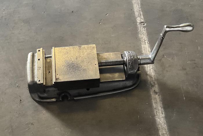 Used BRIDGEPORT 6" MILLING MACHINE VISE WITH HANDLE, 6-14