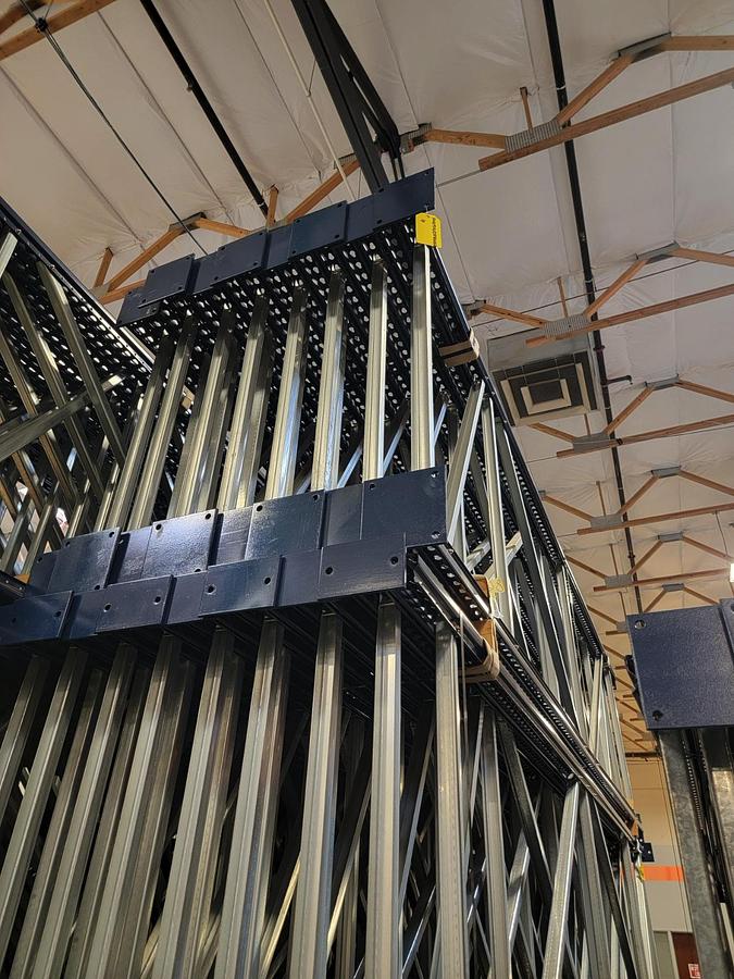 16FT BY 48IN BRAND-NEW BOLTED TEARDROP UPRIGHTS