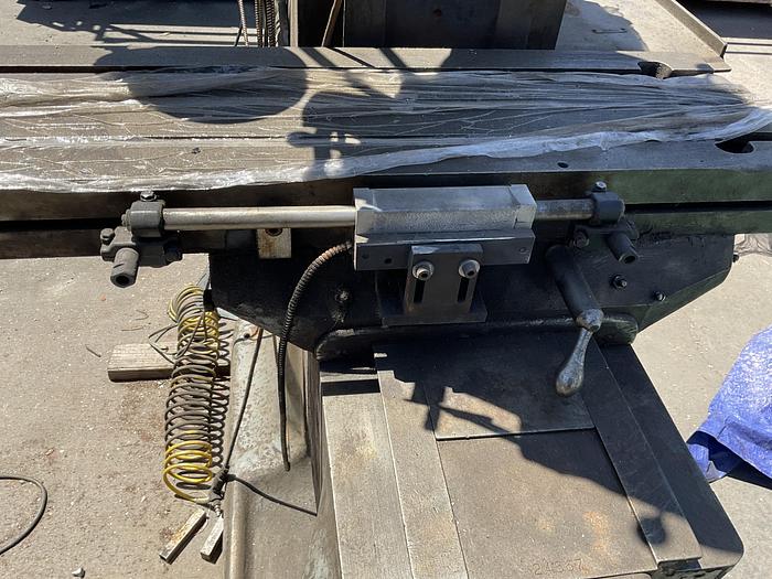 Used BRIDGEPORT SPINDLE VERTICAL MILL