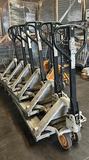 Used CROWN HYDRAULIC PALLET JACK