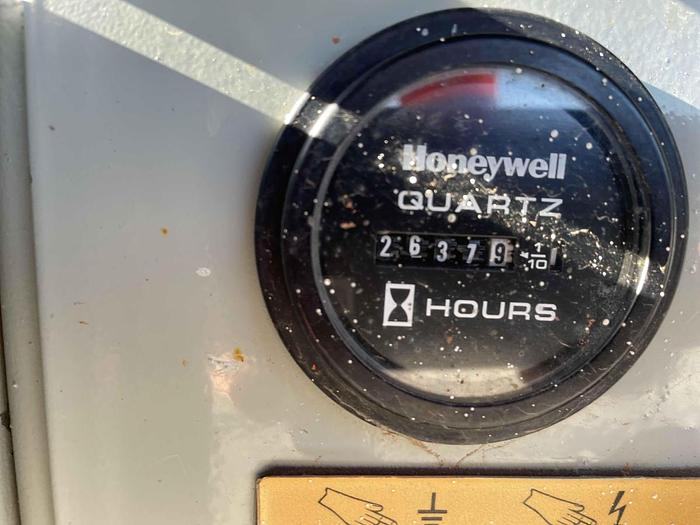 Used Scissor Lift-32' 4Wd Engine*