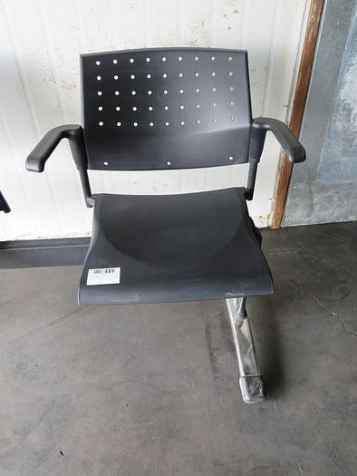 Used 2-SEAT AIRPORT WAITING CHAIR CLINIC BENCH OFFICE RECEPTRION ROOM SALON