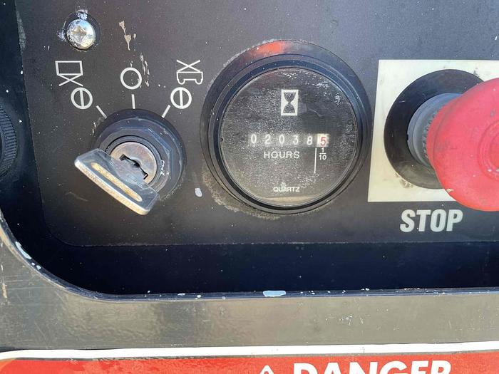 Used Scissor Lift-26' 4Wd Engine/