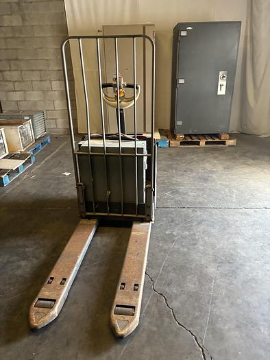 Used ELECTRIC PALLET JACK WP 3000 SERIES