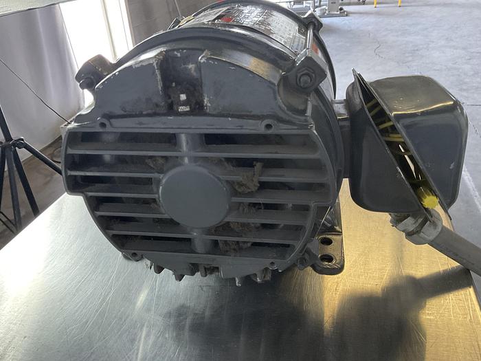 Used DAYTON INDUSTRIAL MOTOR, 2NKY6B, HP 3 !