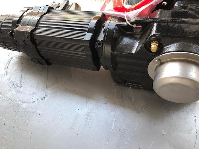 GEARMOTOR  SEW-EURODRIVE KHF37 CM71S/BR/HR/TF/RH1L/SB60 !