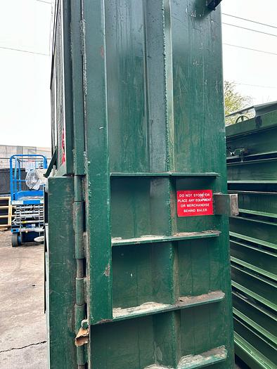 Used PIQUA 10 HP VERTICAL CARDBOARD BALER