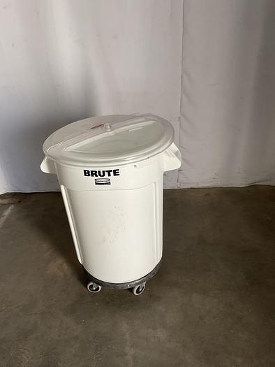 Used RUBBERMAID 32 GAL. BRUTE CONTAINER WITH LID AND DOLLIE