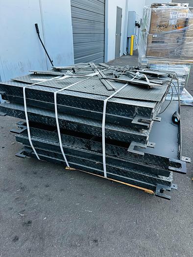 Used M.J. MAILLIS WULFTEC STRETCH WRAP MACHINE