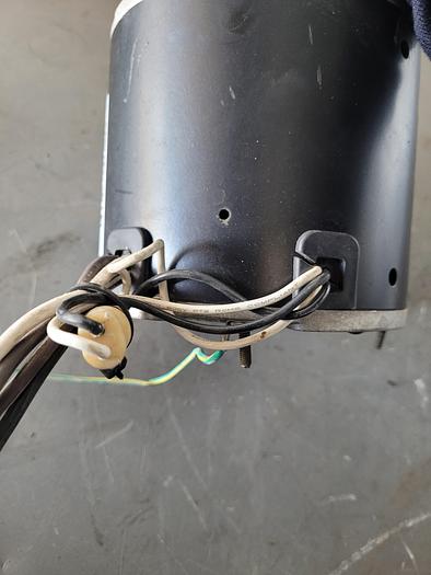 Used GENTEQ ELECTRICAL MOTOR- F48Z63A01;HP: 1/4;RPM: 1075;PH: 1 !