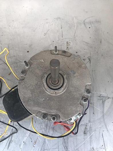 Used CENTURY ELECTRIC MOTOR 1/6 HP  F48U71A01 !