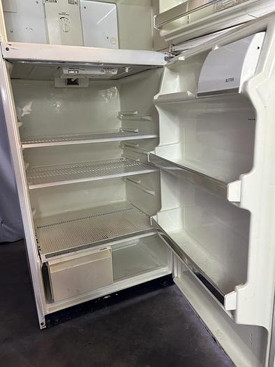 Used KENMORE TOP FREEZER REFRIGERATOR !
