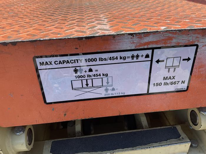 Used JLB SCISSOR LIFT 2646ES