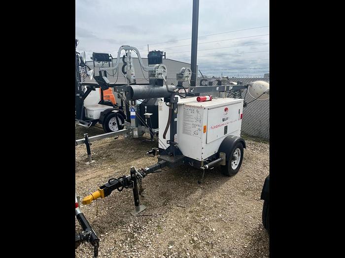 Used Light-4000 Watt Diesel Tower Towable