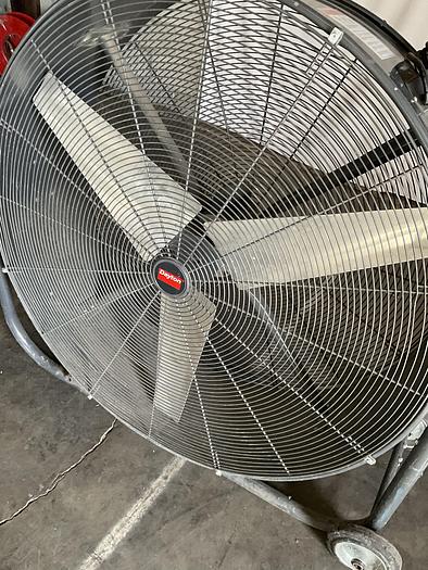 Used DAYTON COMMERCIAL FAN; MODEL 1YNW6A; 120VAC/60HZ/615W