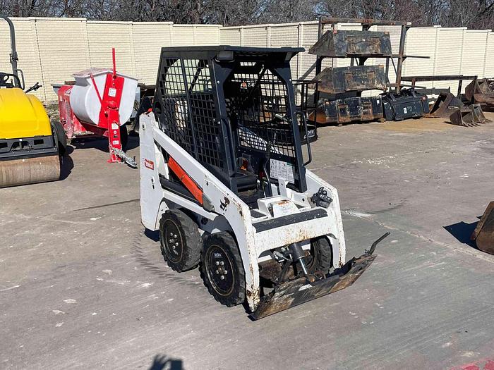 Used Loader-Skid 700Lb Rops