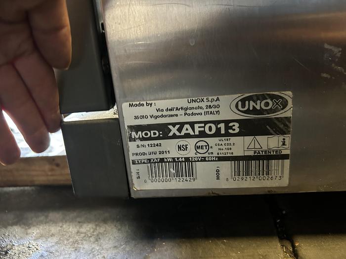 Used COUNTER TOP ELECTRIC CONVECTION OVEN