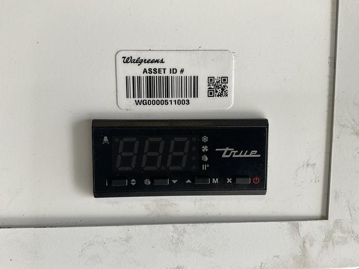 Used TRUE ONE DOOR REACH-IN MERCHANDISE REFRIGERATOR !