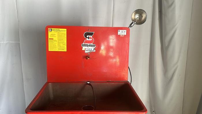 Used SAFETY-KLEEN SOLVENT PARTS WASHER