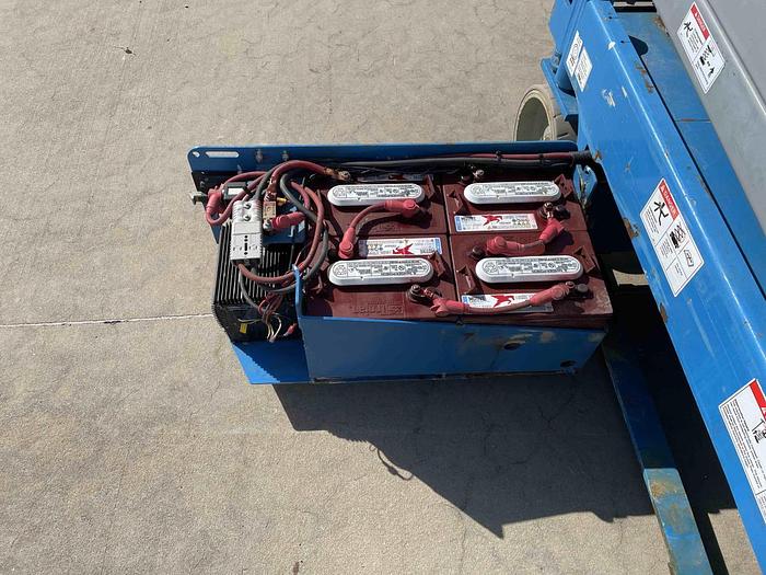 Used Scissor Lift-19' 2Wd Electric