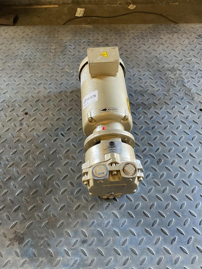 Used BALDOR • RELIANCE INDUSTRIAL MOTOR + EVAC PUMP ASSEMBLY