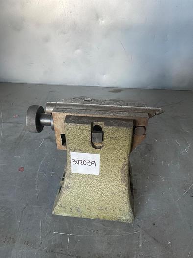 Used TAILSTOCK FOR A BRIDGEPORT ROTARY TABLE 1-35-3821 !