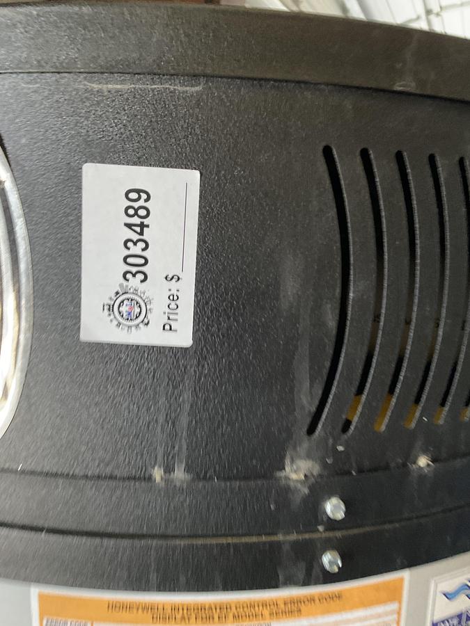 Used BRADFORD WHITE ECO MAGNUM EF SERIES 60 GALLON NATURAL GAS WATER HEATER – 125,000 BTU/HR, ULTRA HIGH EFFICIENCY