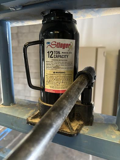 Used HYDRAULIC SHOP PRESS 12 TON