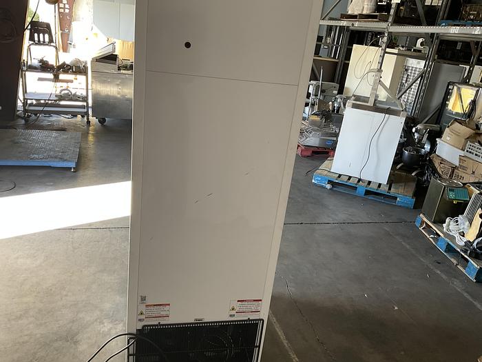 Used TRUE ONE DOOR REACH-IN MERCHANDISE REFRIGERATOR !