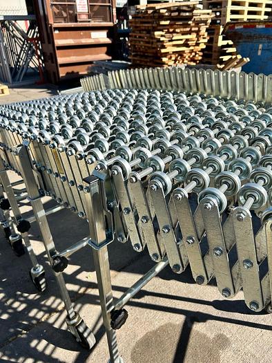 Used FMH NESTAFLEX 226 GRAVITY SKATE WHEEL CONVEYOR