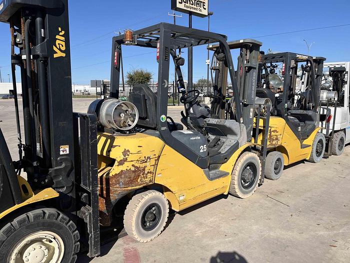 Used Forklift-14' 4,000# 2Wd Straight Mast