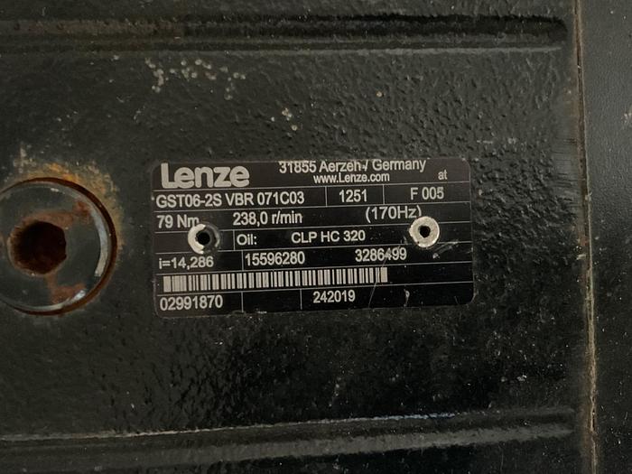 Used LENZE ELECTRIC GEAR MOTOR, KW 2.00; 330 VOLTS-GST06-2S VBR071C03 !