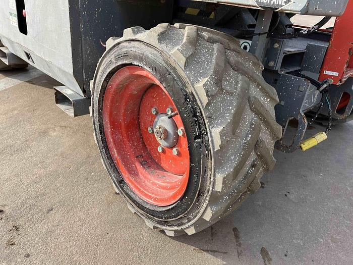 Used Scissor Lift-32' 4Wd Engine*