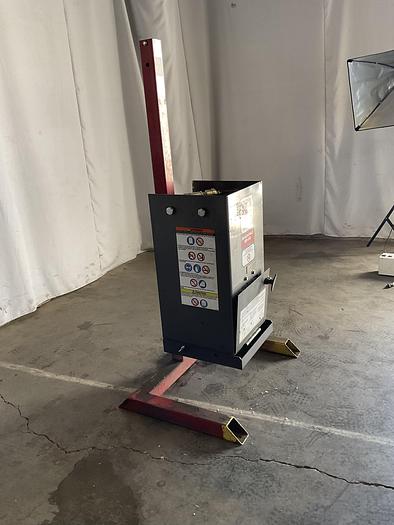 Used GRAY OIL FILTER CRUSHER, QP-50