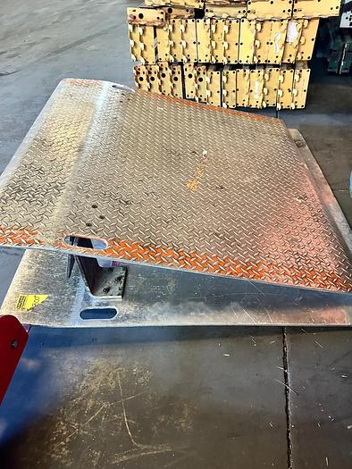 Used 4FT ALUMINIUM HEAVY DUTY FORKLIFT LOADING DECK RAMP