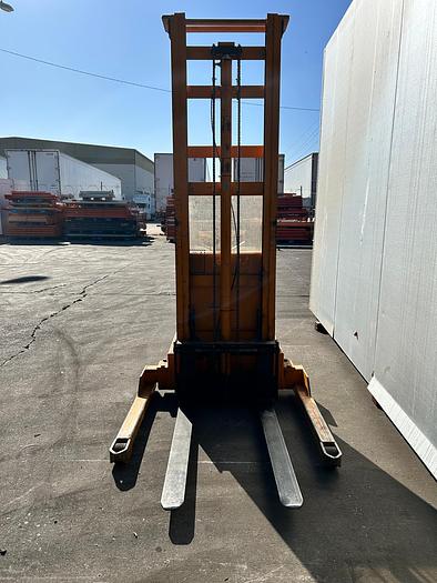 Used ROL-LIFT PALLET STACKER
