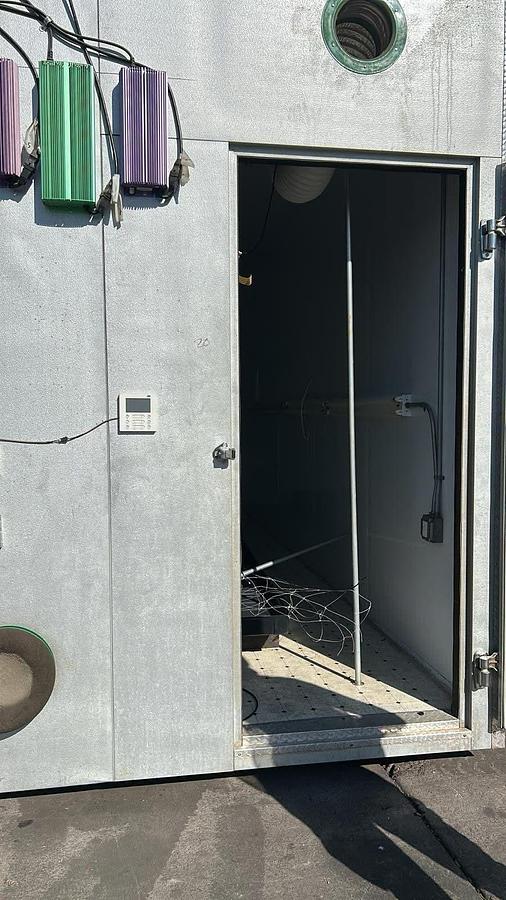 Used 20 FT WALKING COOLER BOX, PORTABLE OR STATIONARY