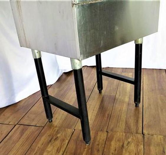 Used UNDER BAR RACK GLASS DRYING DRAIN BOARD TABLE !